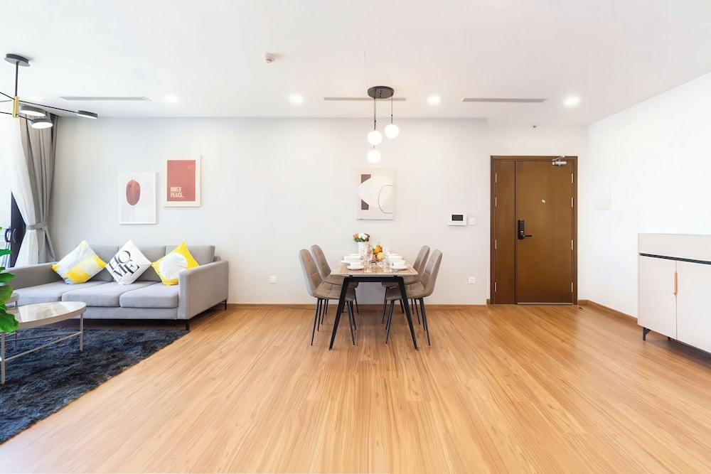 Eco Green Saigon - Free Gym & Pool