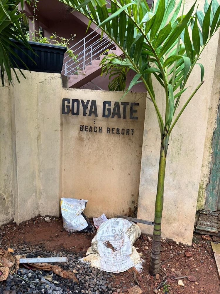 Goya Gate Beach Resort