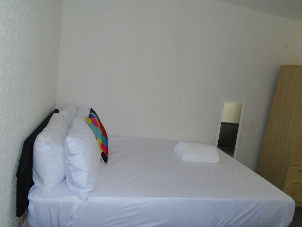 Simeon Serviced Apartments view 3