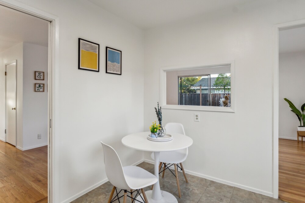 Charming Vintage Retreat In The Heart Of San Jose 3 Bedroom Home