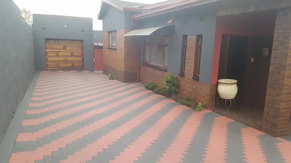 Nthateng B&B