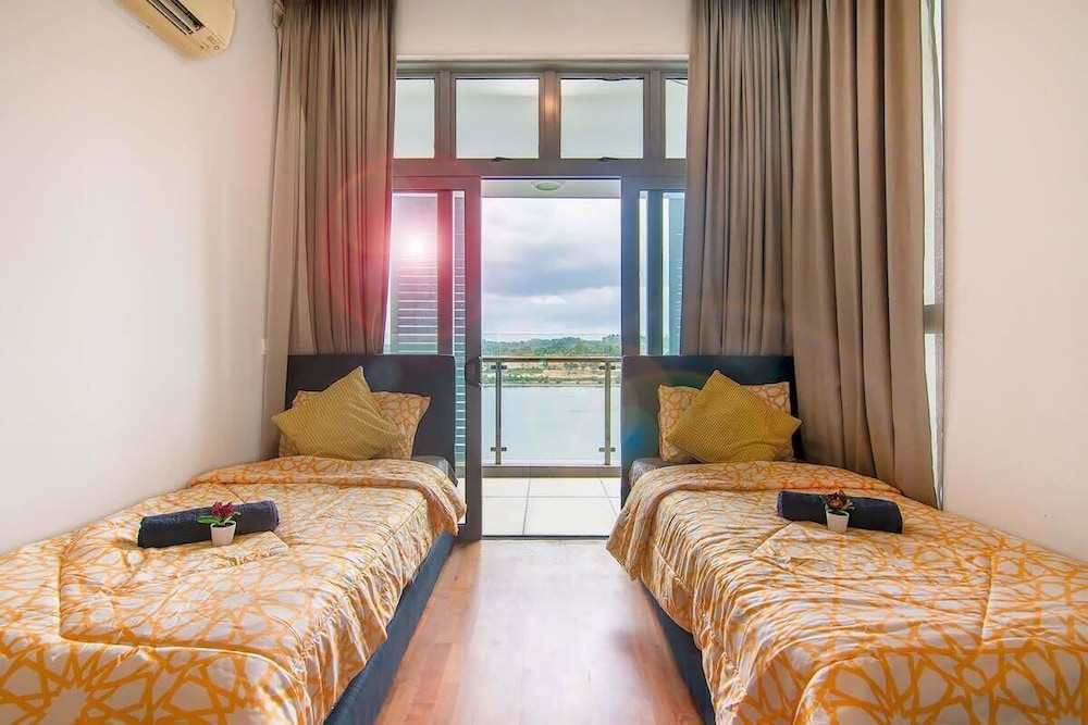3BR Somerset Puteri Harbour View, Legoland