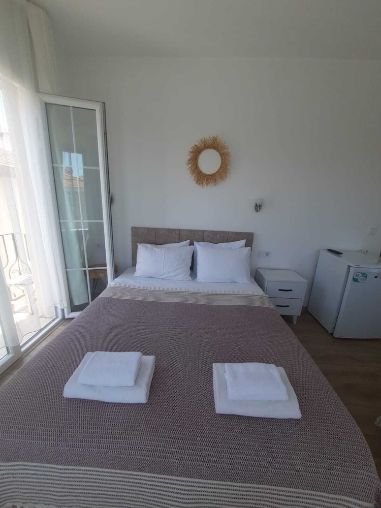 Adil Otel