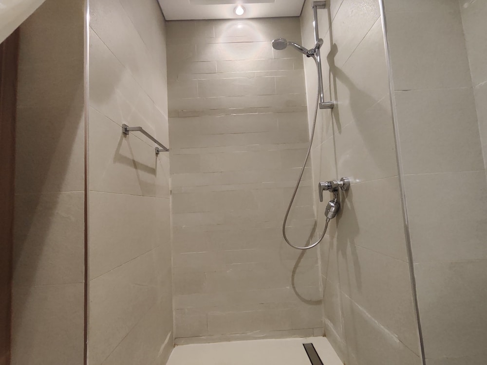 Lux BnB Farhad Azizi- Al Jaddaf