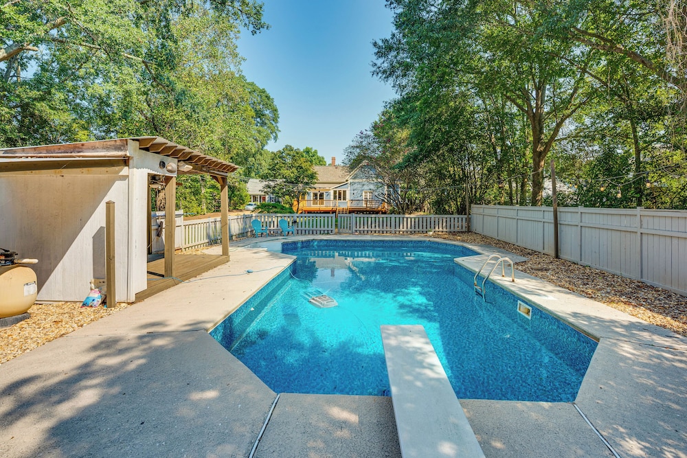 Walk to Mcdonough Square: Historic Home w/ Yard!