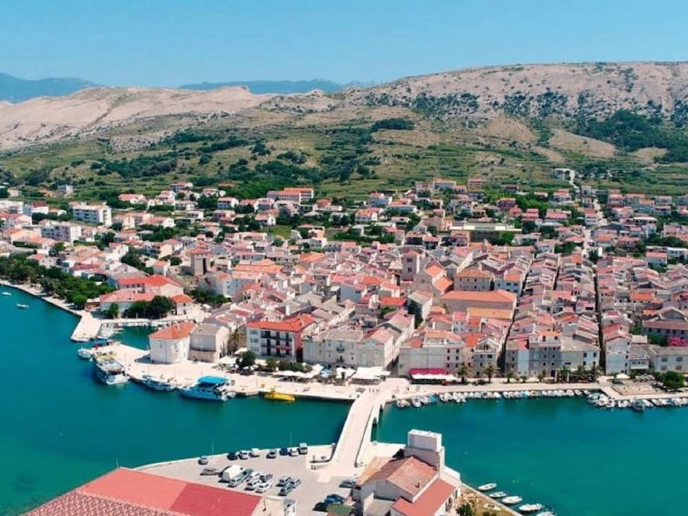 Apartment in Mandre Near the Sea view 3
