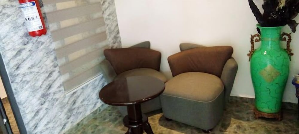 Bizzare Luxury Apartment