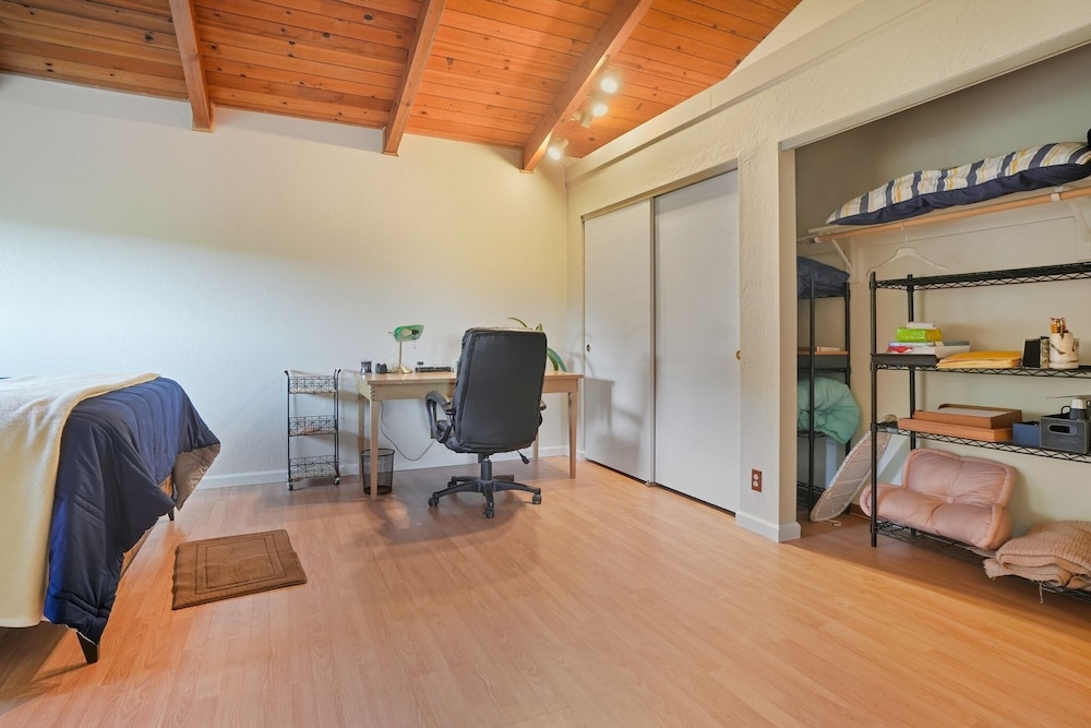 Peaceful Retreat With Panoramic Views 3 Bedroom Home