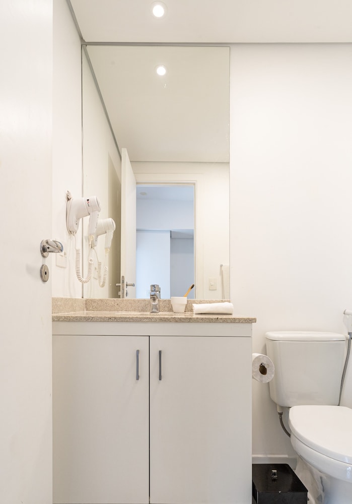 Setin Downtown Genebra by Viva - Apartamentos completos na Bela Vista com piscina