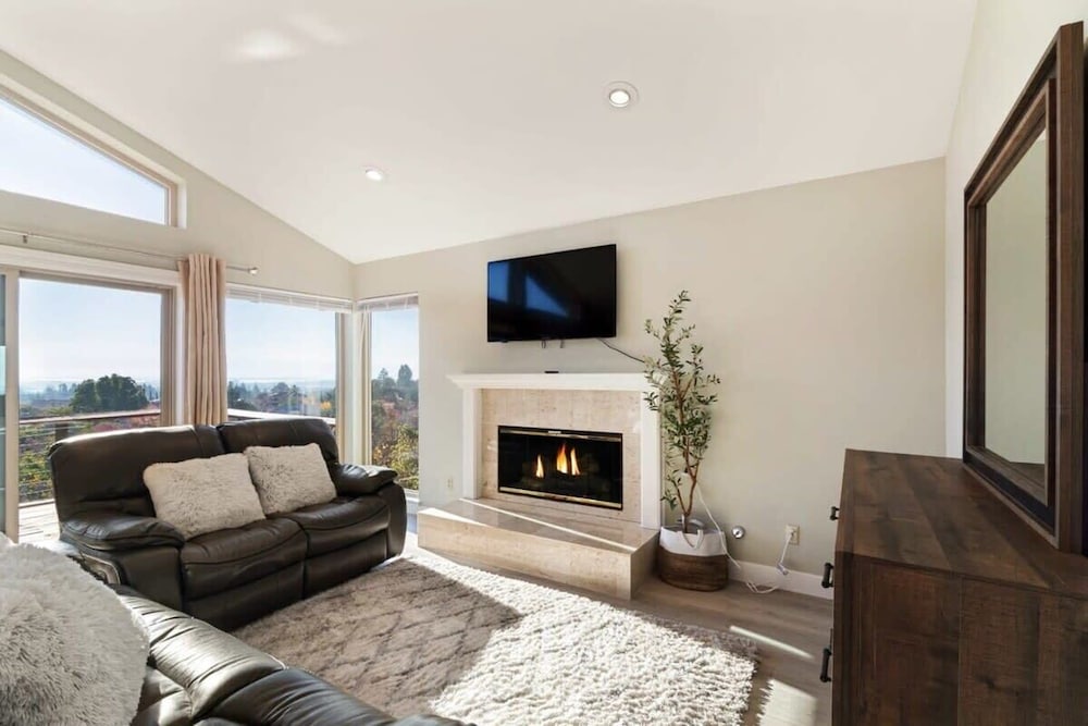 @ Marbella Lane - Amazing Views Serene Retreat