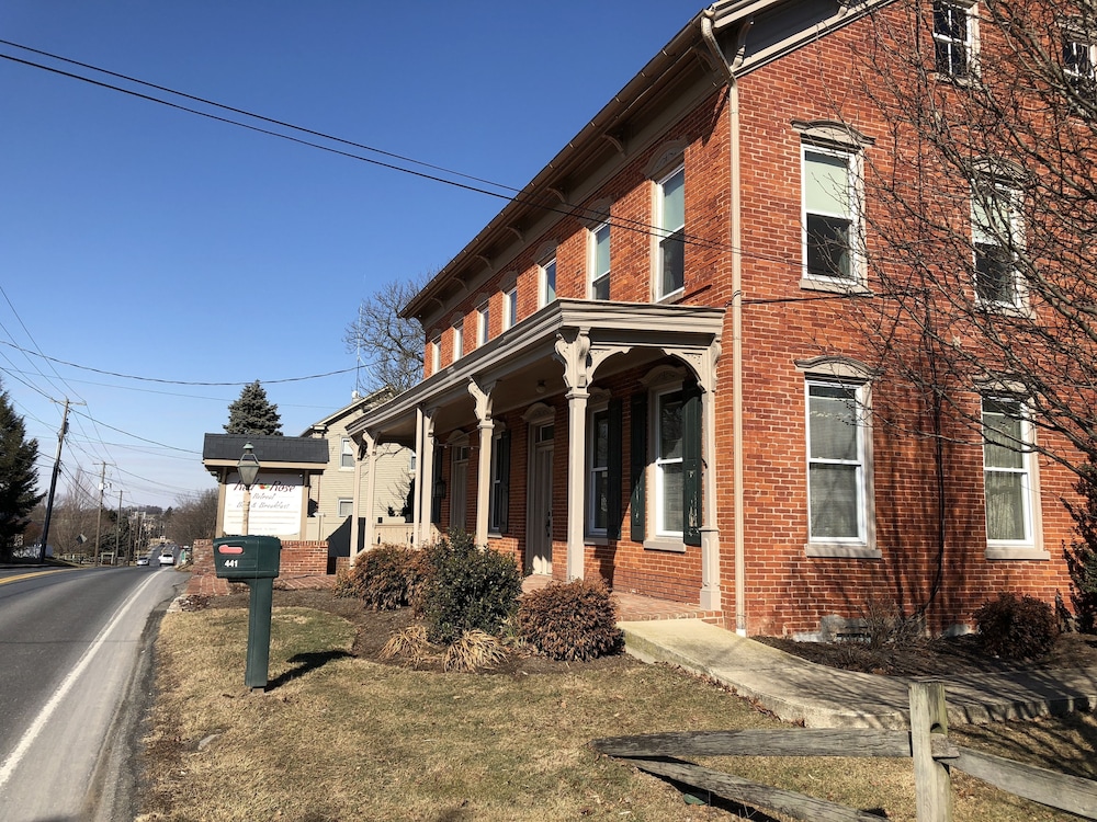 Red Rose Bed & Breakfast