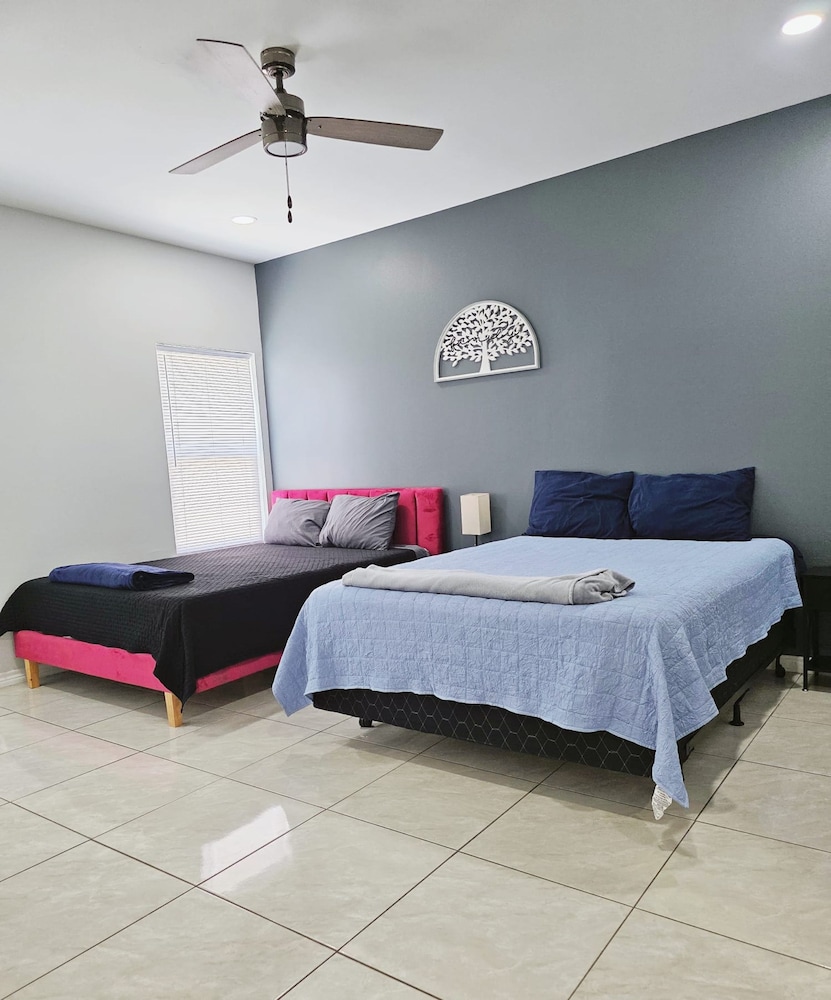 Apartment With 3 Bedrooms 40 Minutes From South Padre