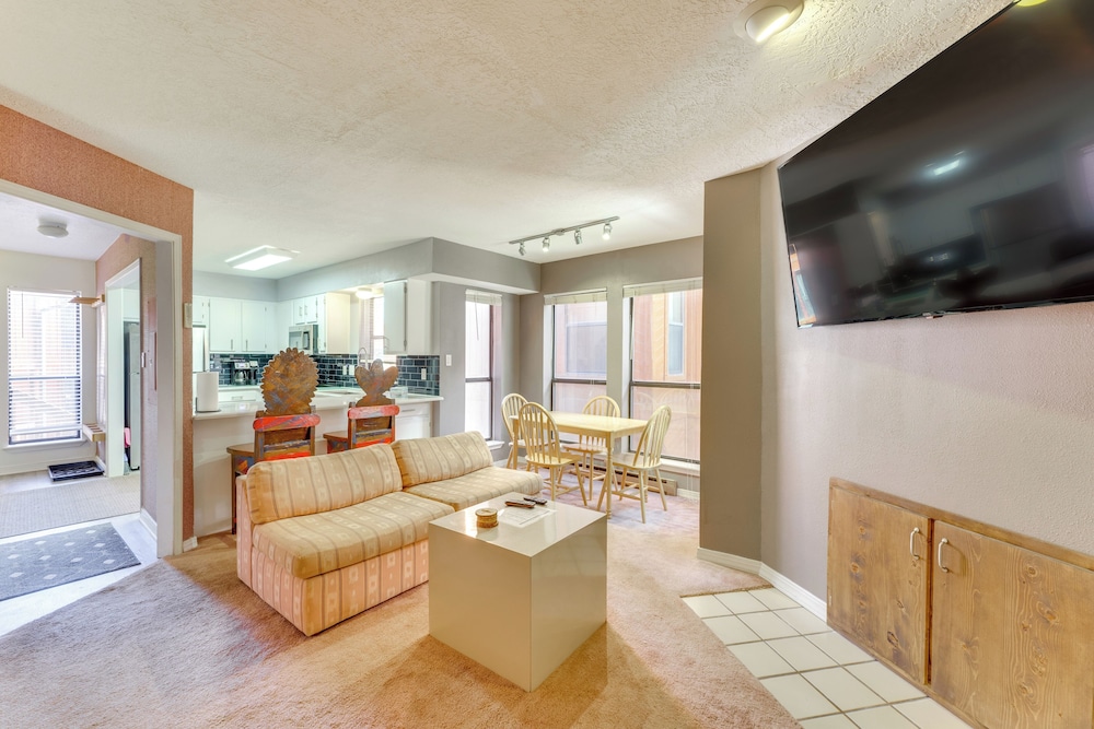 Mtn Bike, Hike & Disc Golf: Cozy Angel Fire Condo