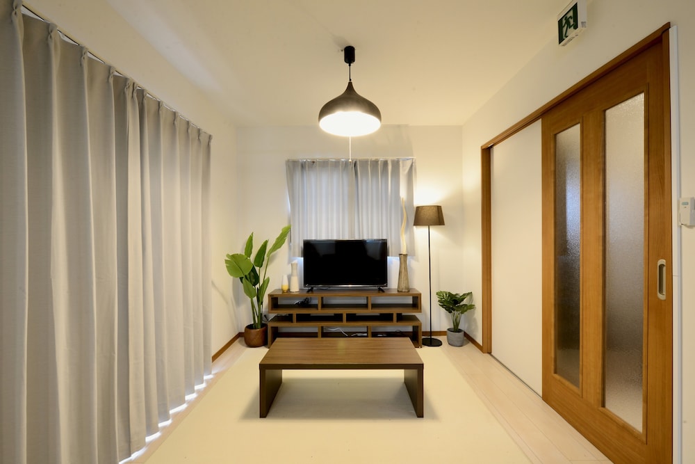 Cube Coza view 2