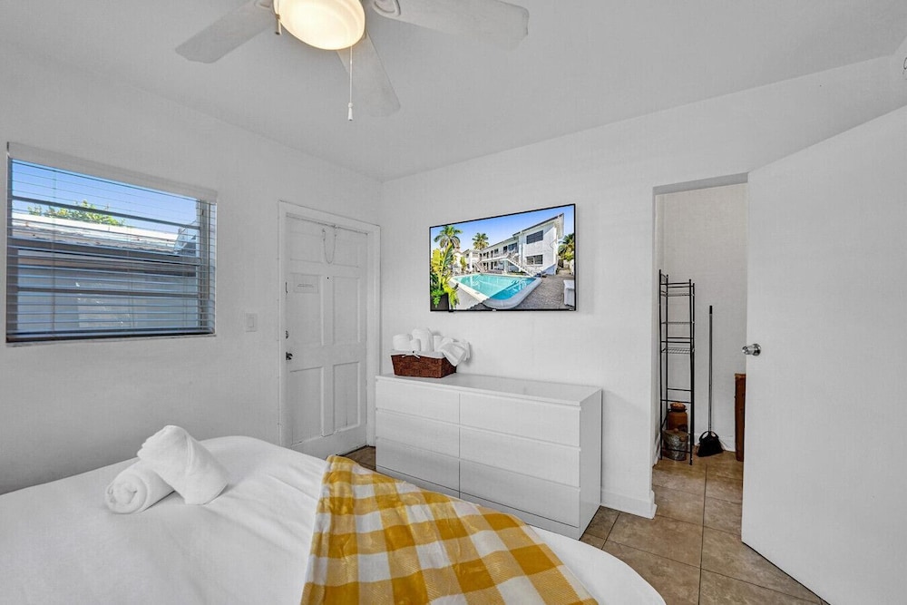 Desoto 2 Bedrooms First Floor