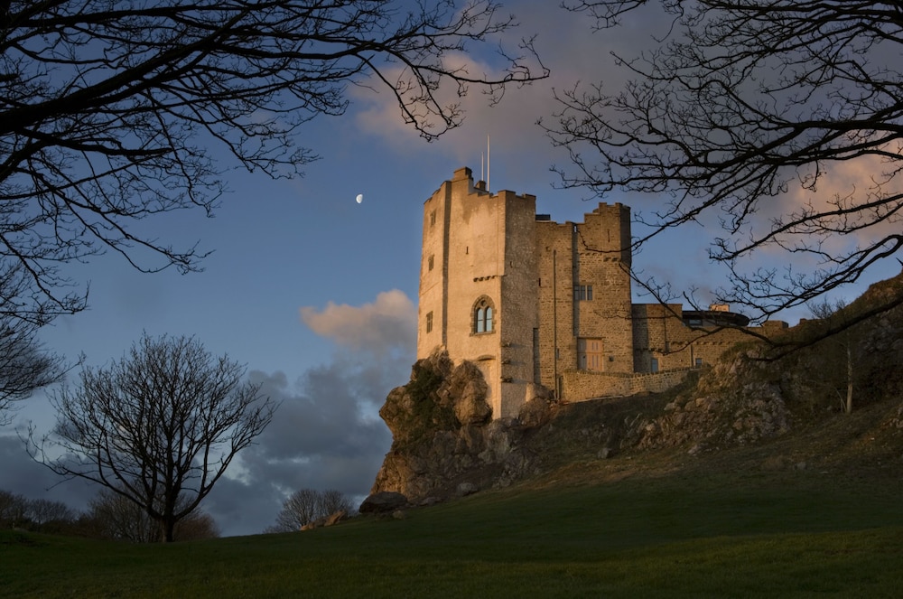Roch Castle Hotel
