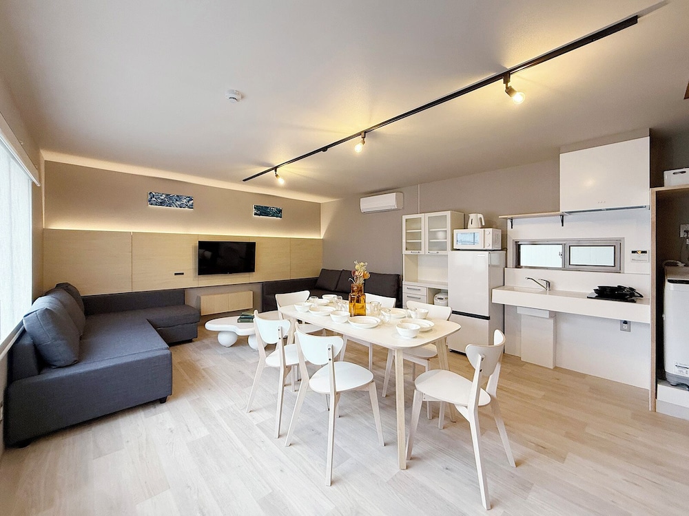 Reno bld 301