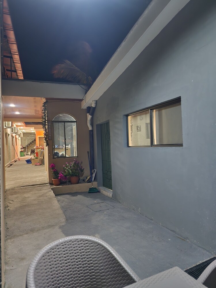 Milo's Hostel and Residences