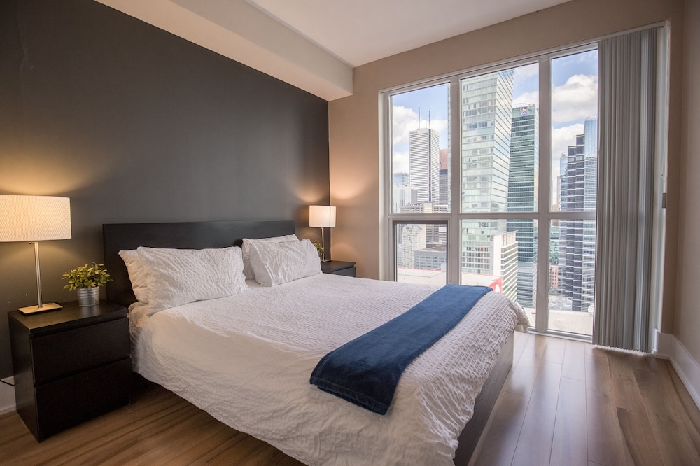 Atlas Suites Entertainment District - Image 1