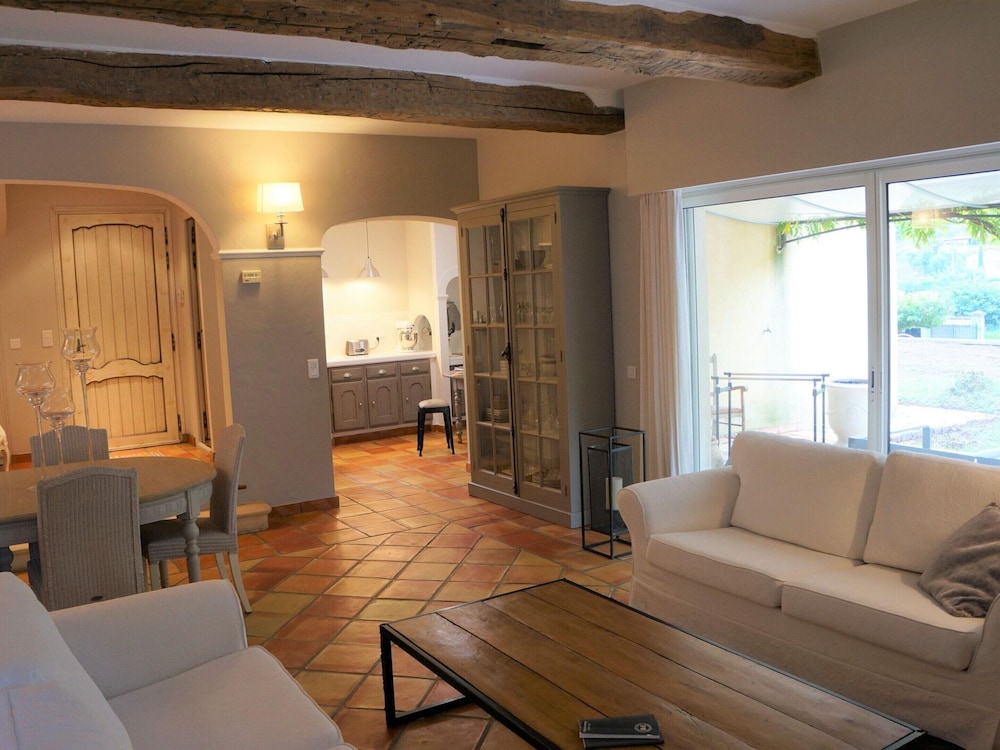 Lovely Holiday Home With Private Pool
