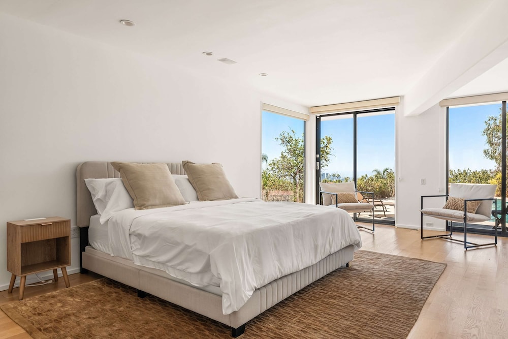 Allura Hollywood Hills LA s Most Incredible Views