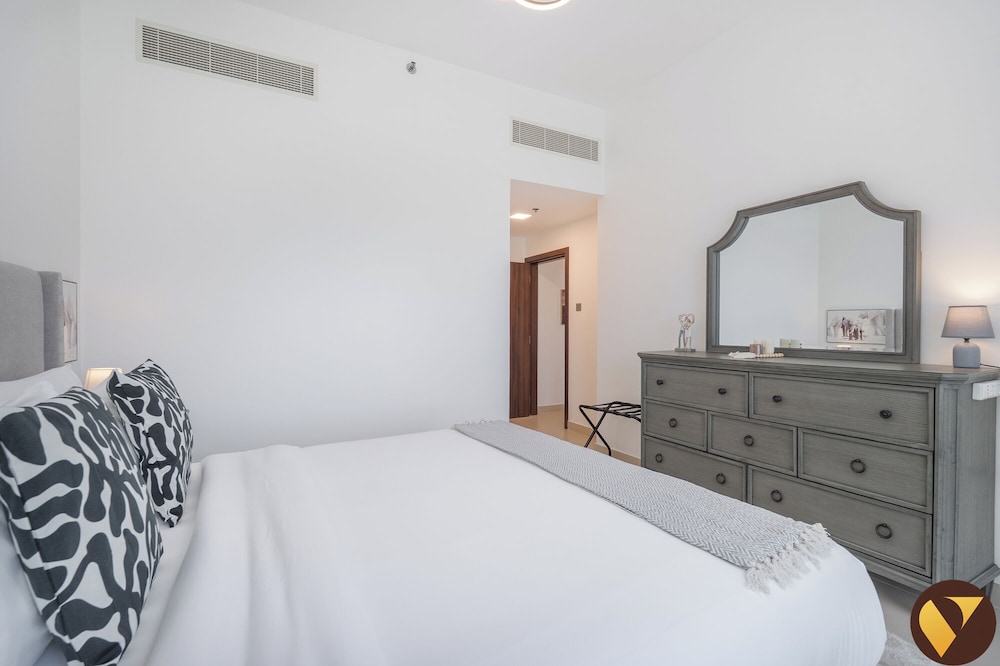 Brand New with Relaxing Pool & Kids Area