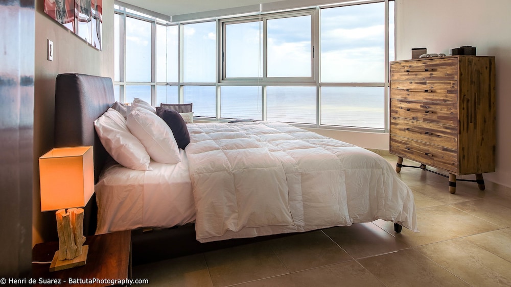 Modern Apartment in Costa del Este view 2