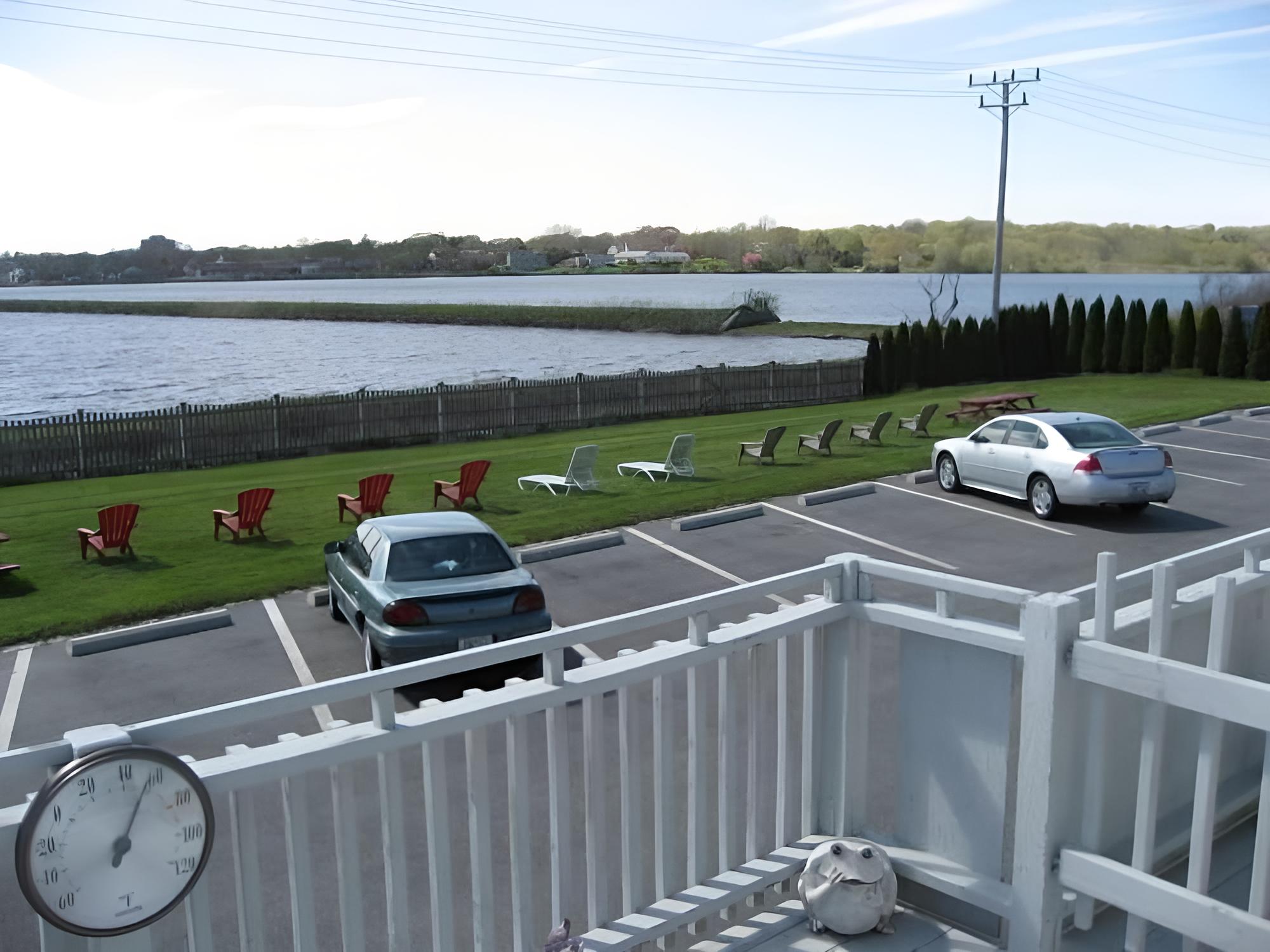 Sea Whale Motel - Property Image 4