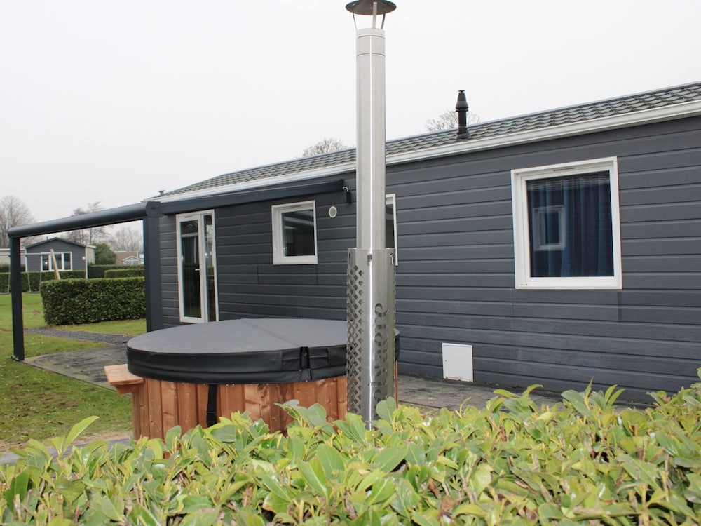 Chalet in Gelderland With Hot Tub