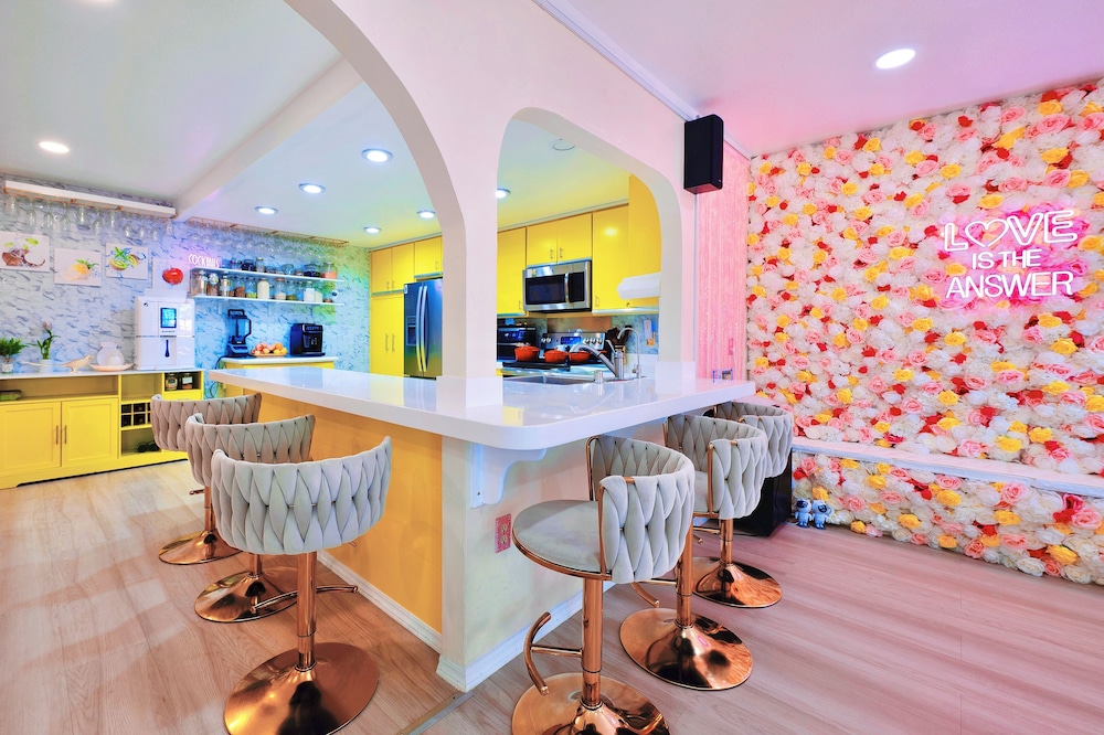Pink Luxe Spa Retreat San Diego