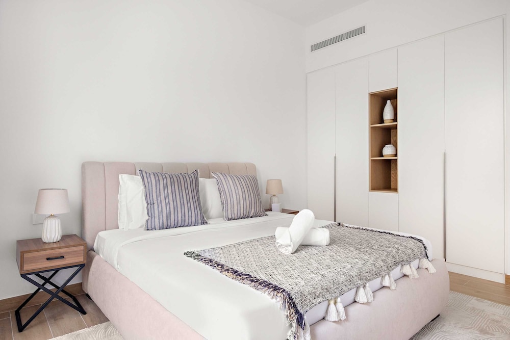 Stylish 1bedroom Apartment in La Sirene in La Mer
