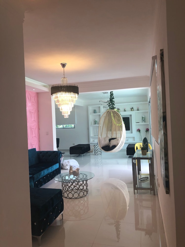 Hotel IV Verdana Rental - Image 1