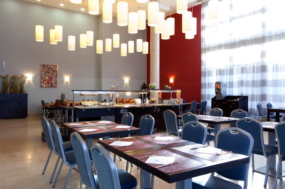 Torrejon de Ardoz Vacations - Hotel Porcel Avant - Property Image 10