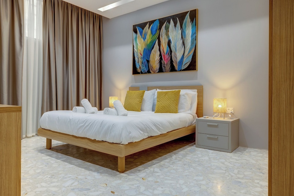 Premier Seafront Living: Ultra-luxury in Sliema