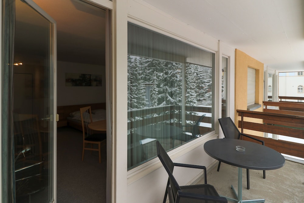 Apartments Cresta
