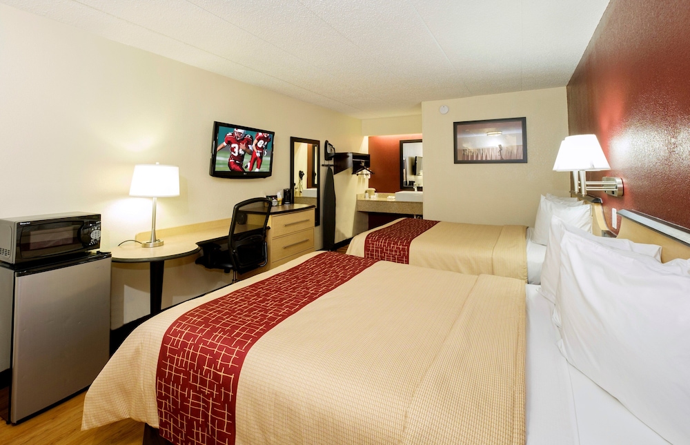 Columbus Vacations - Red Roof Inn Columbus West - Hilliard - Property Image 1