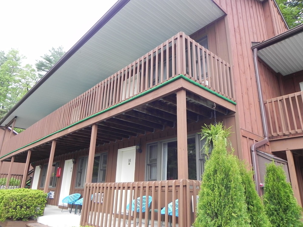 Mohican Resort Motel