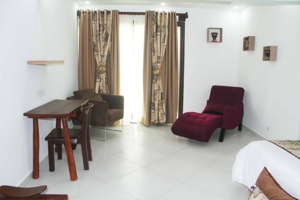 Villa Malis T6 view 3