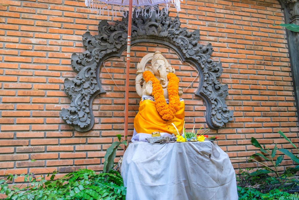 Omunity Bali