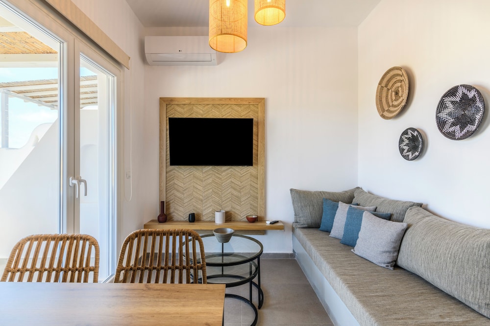 Mykonist Merchia Beach Villas & Suites