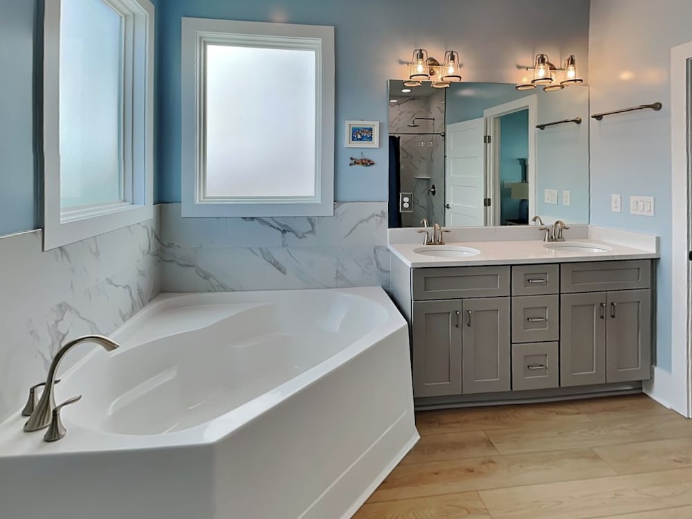 Turtle Paradise by Topsail Realty
