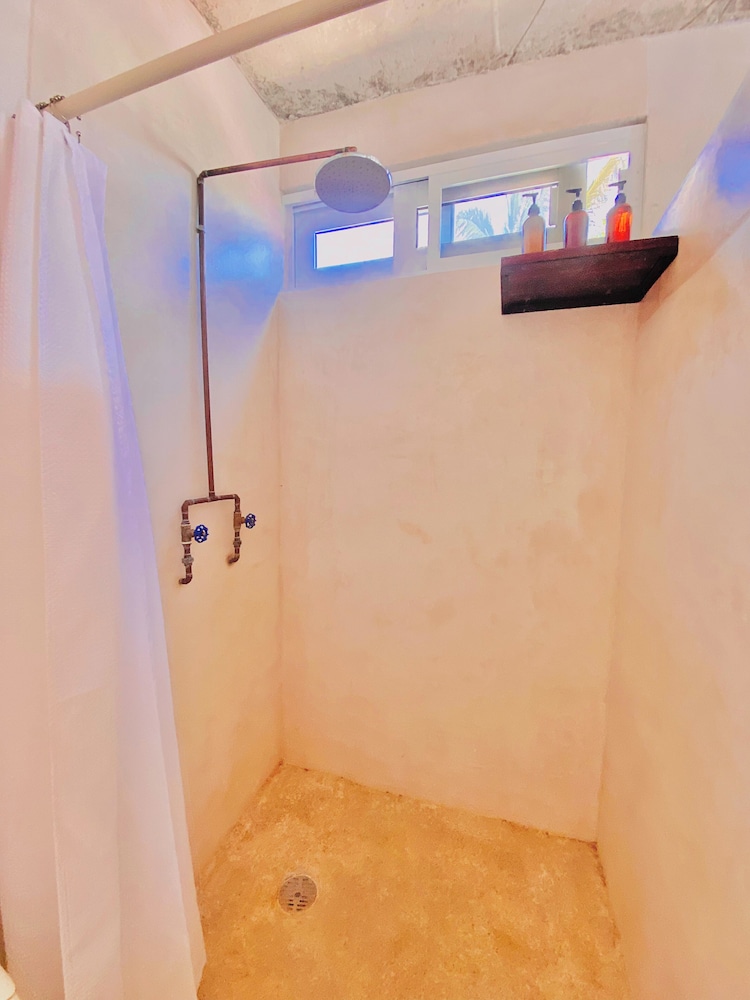 Perro Surfero Hotel Boutique - Todos Santos, BCS