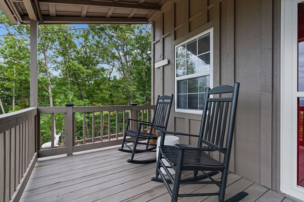 John Wayne View 3 Bedroom Cabin