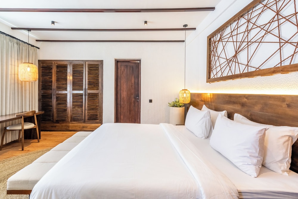 Sacred Jungle by EVDEkimi Ubud – Modern Villas and Apartments with Kitchens, Pools, & Personalized Concierge Service