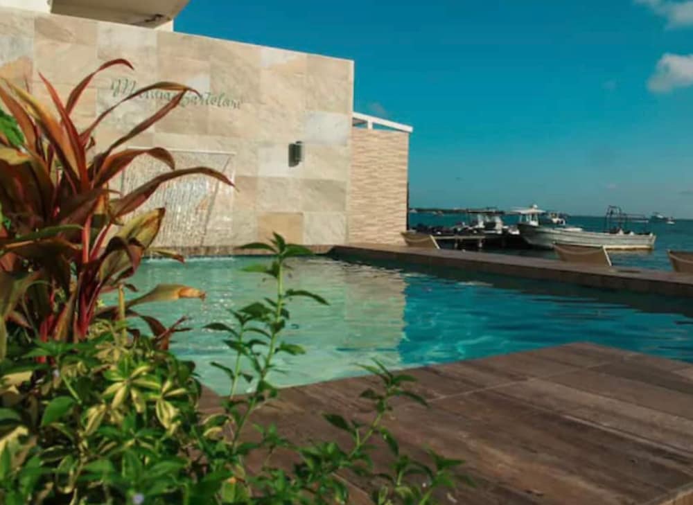 Apartasuite en Isla Mujeres México view 4