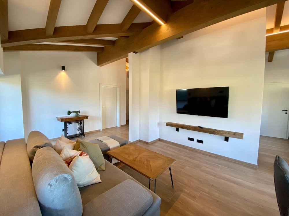 Attic Apartment in Saalfelden Near Ski Slopes