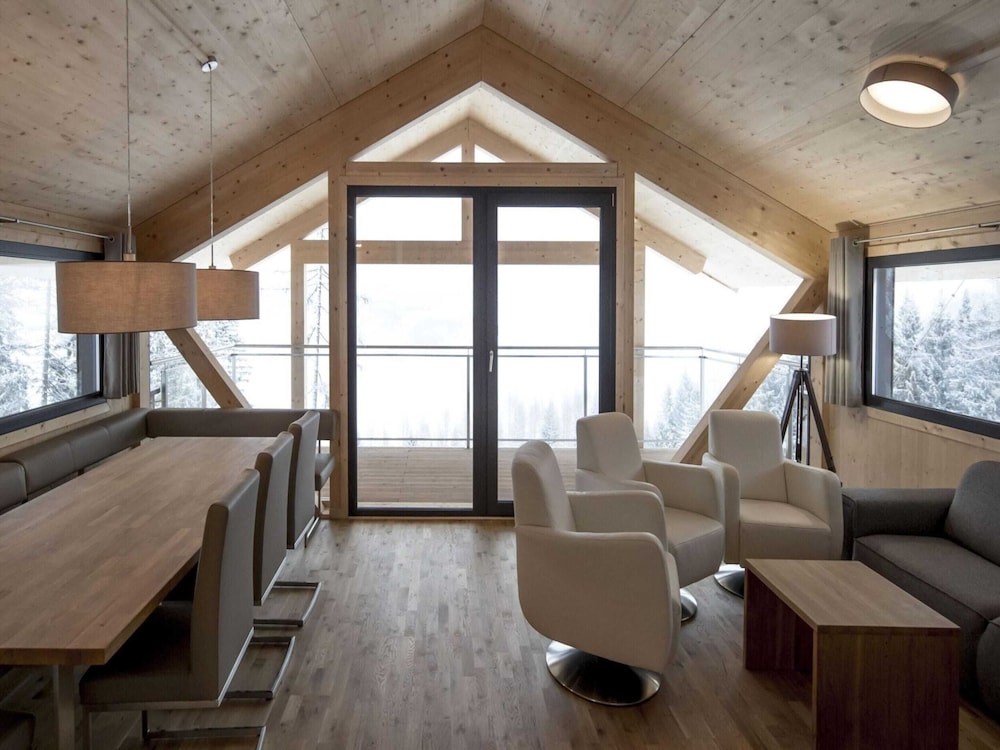 Nice Chalet With Balconies