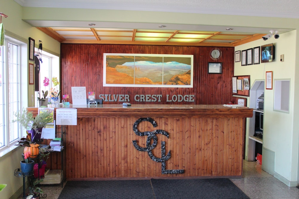 Grande Prairie Vacations - Silver Crest Lodge - Property Image 4