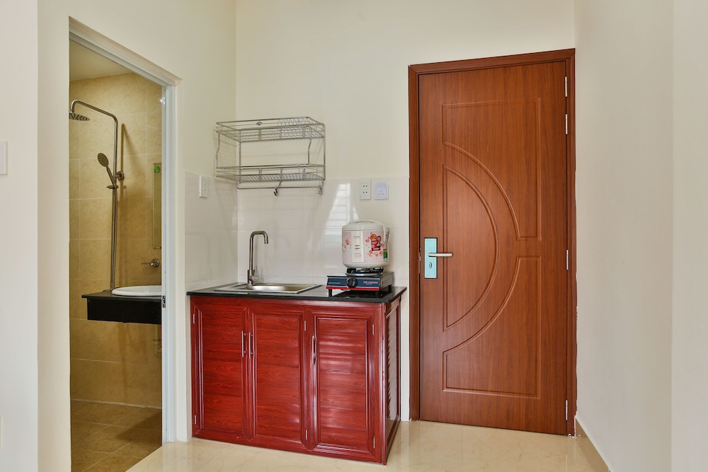 Goldstay 218