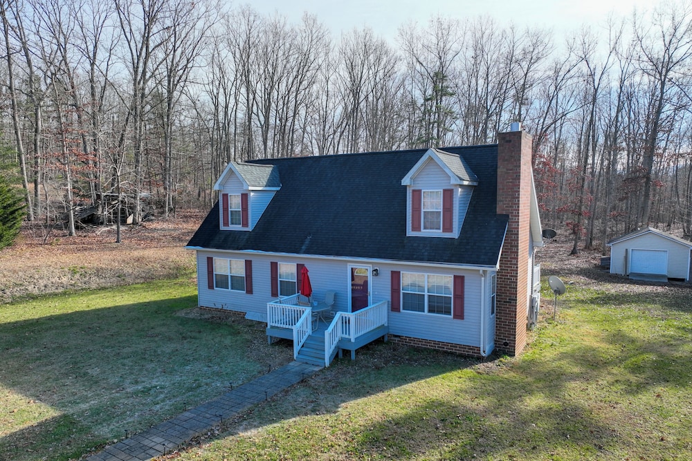 13 Mi to Nat'l Park: Shenandoah Valley Home! view 4